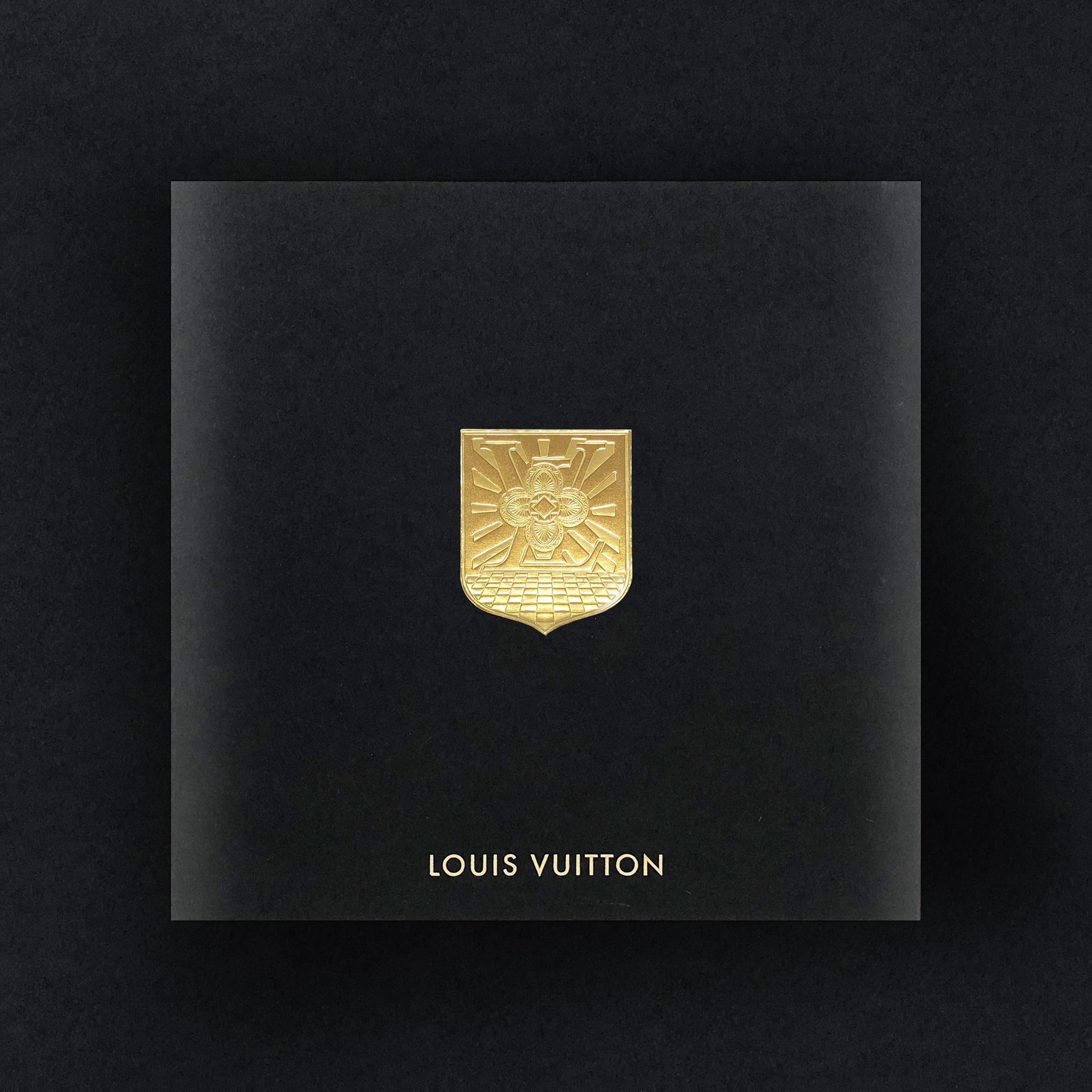 Dorure coat of arms Louis Vuitton
